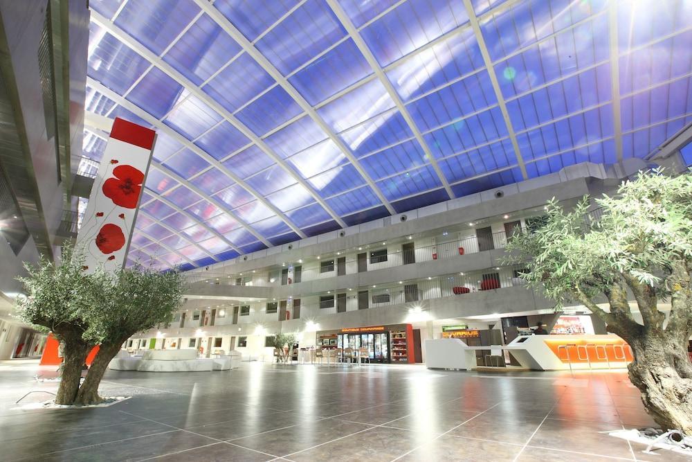 Aparthotel Cowool Cergy Exterior foto
